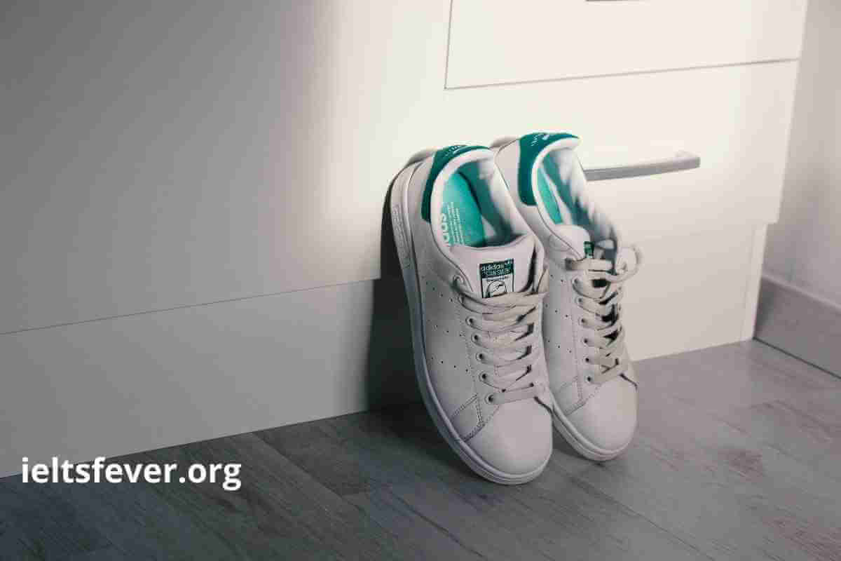 What kind of shoes do you usually wear image